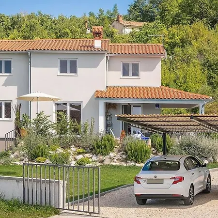 Kapelica Villa Labin (Istria)